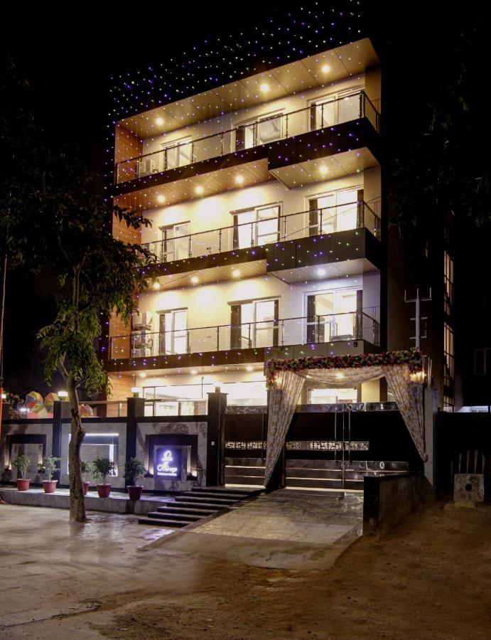 Hotel La Mirage 诺伊达 外观 照片