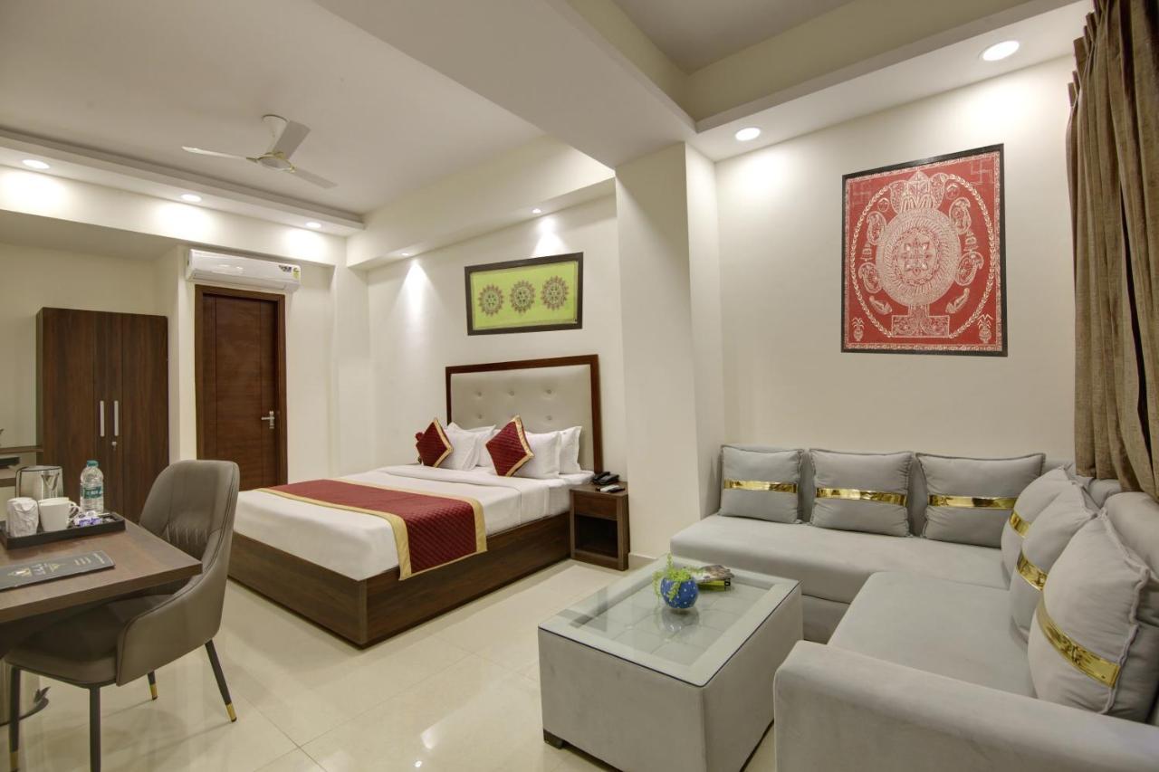 Hotel La Mirage 诺伊达 外观 照片